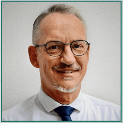 Emergency hysterectomy explained: When can doctors remove a woman’s womb without consent? 2 Prof. Leon Snyman